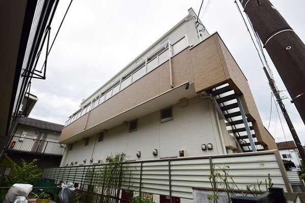 エヴァンス大和東の物件外観写真